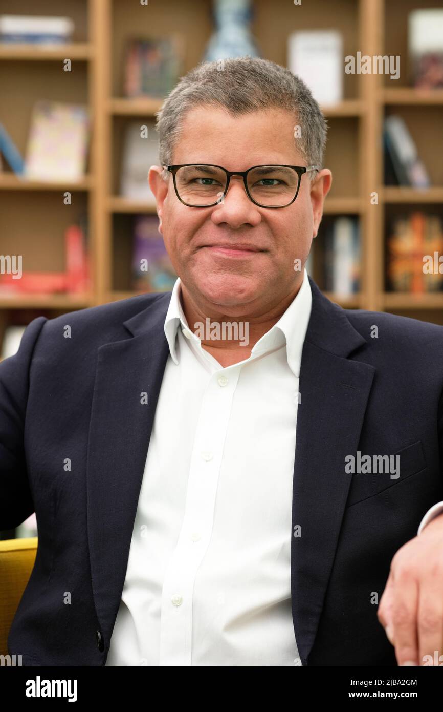 Hay Festival, Hay on Wye, Galles, Regno Unito – Sabato 4th giugno 2022 – Alok Sharma MP, Presidente del COP26 al Festival di Hay per parlare dei cambiamenti climatici. Foto Steven Maggio / Alamy Live News Foto Stock