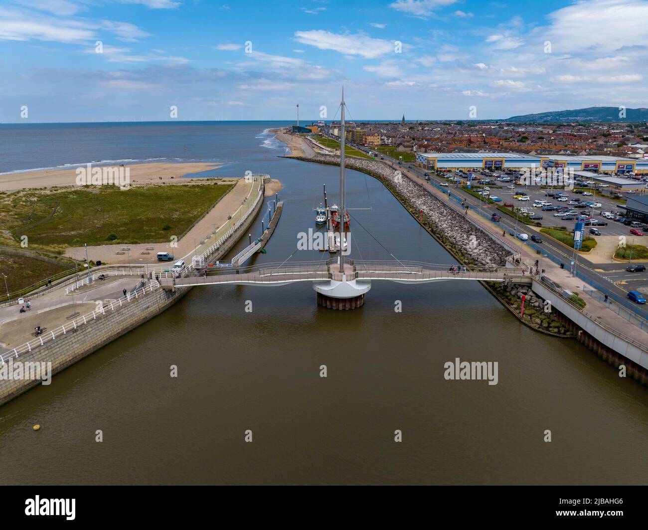 Foto aeree di Rhyl Harbour e Sea Front Foto Stock
