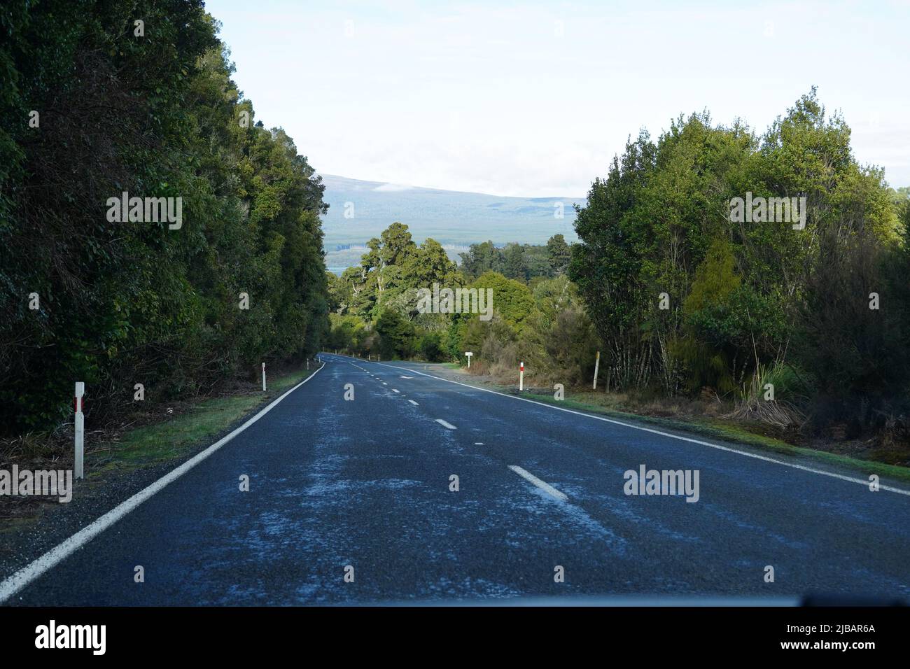 La Volcanic Loop Highway, una strada panoramica attraverso il Parco Nazionale di Tongariro, Nuova Zelanda Foto Stock