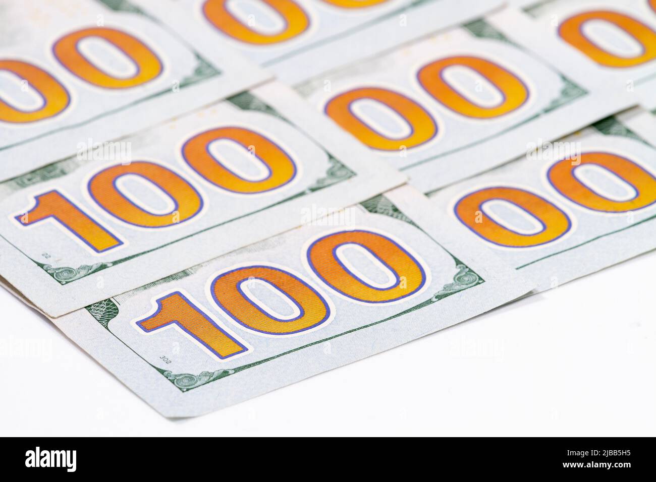 Gli uni e gli zeri sul retro di un mazzo di Stati Uniti d'America cento dollari banconote in valuta sono utilizzati per creare l'aspetto Foto Stock