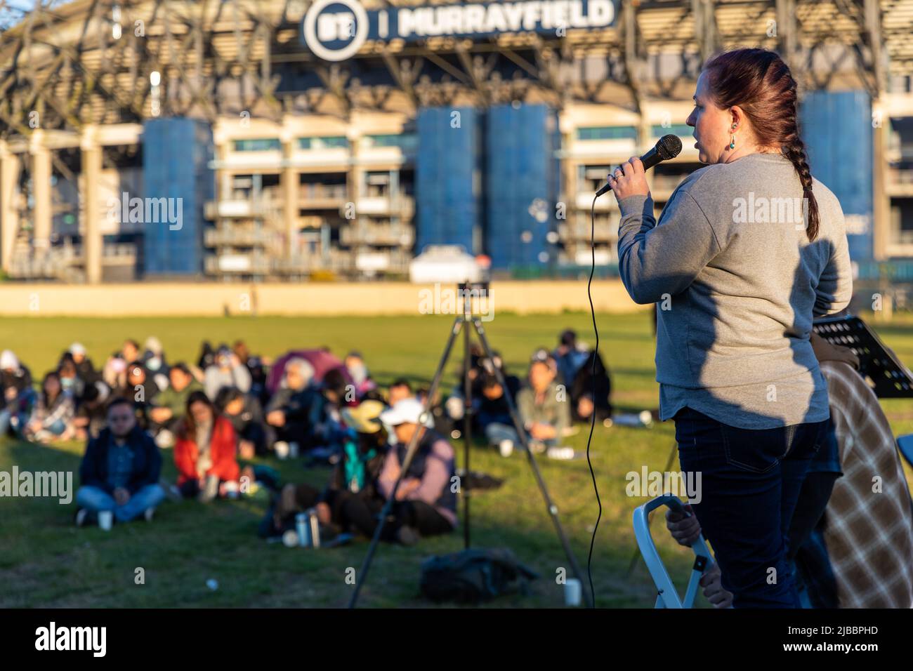 Una veglia è stata tenuta in rebranza di coloro che sono stati uccisi dal Partito Comunista Cinese nel 1989 in Piazza Tiananmen a Pechino. 330 persone hanno partecipato a questa veglia a Edimburgo. Foto Stock