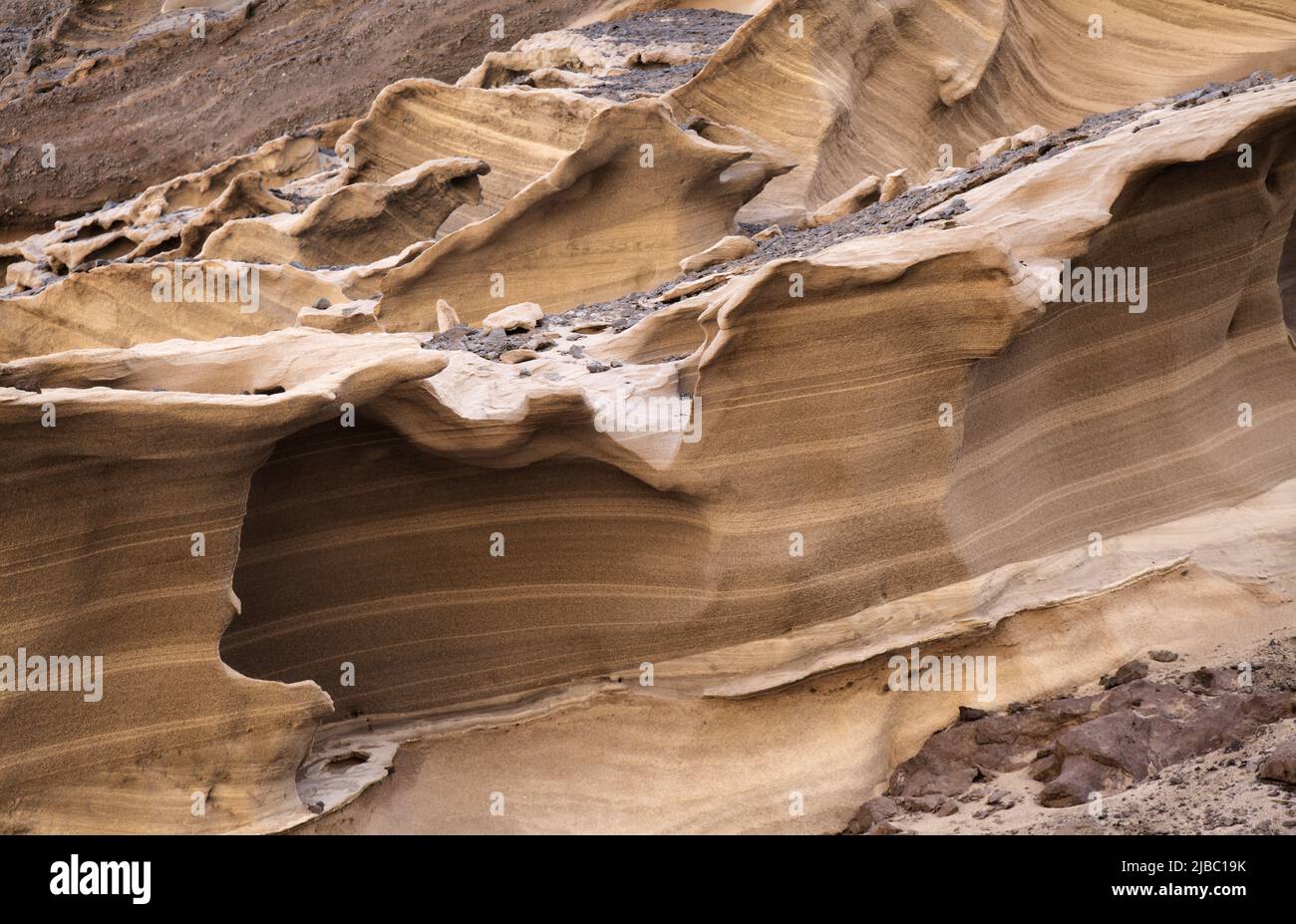 Gran Canaria, incredibili figure di erosione di pietra di sabbia in burroni sul capo di Punta de las Arenas sulla parte occidentale dell'isola, chiamato anche Playa de Artena Foto Stock