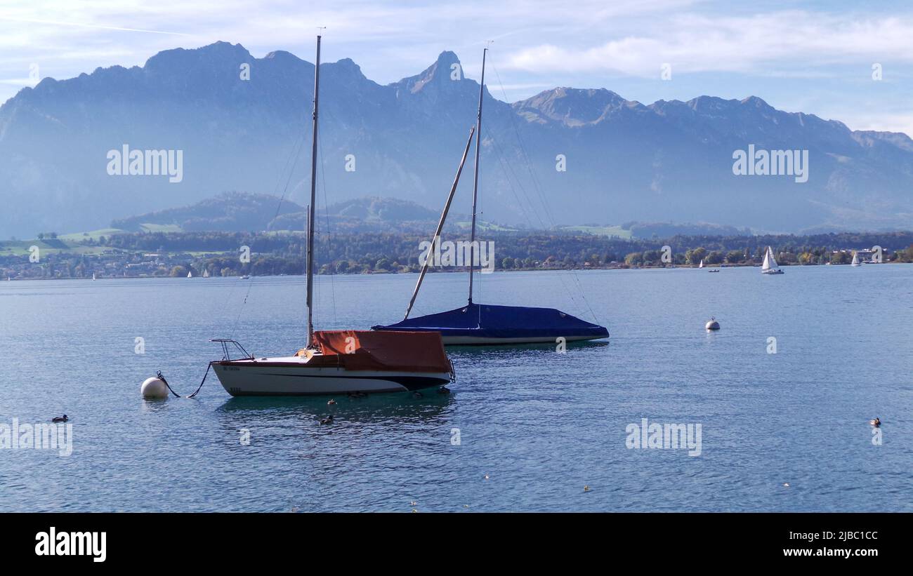 Montagne e laghi in vari luoghi d'Europa Foto Stock