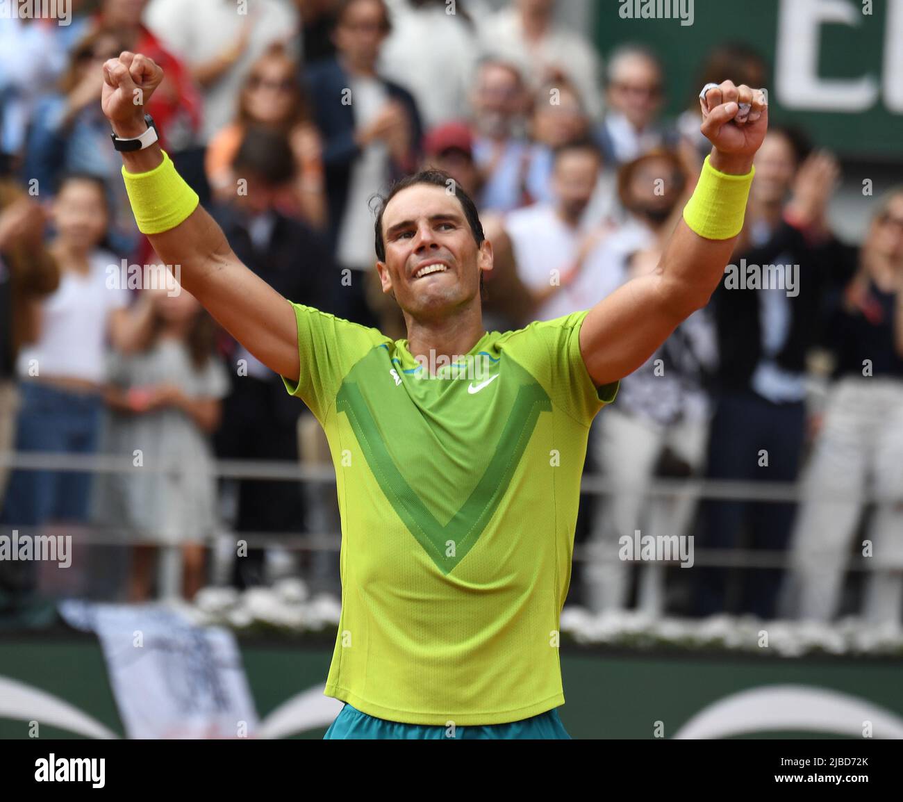 Parigi, Francia. 05th giugno 2022. Roland Garros French Open Day 15 05/06/2022 Rafa Nadal (ESP) vince la finale dei singoli uomini il suo titolo 22nd Grand Slam Credit: Roger Parker/Alamy Live News Foto Stock