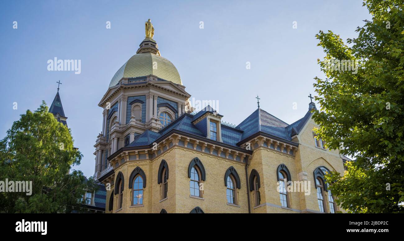 South Bend, Indiana - 25 maggio 2022: University of Notre Dame Fighting Irish College campus Foto Stock