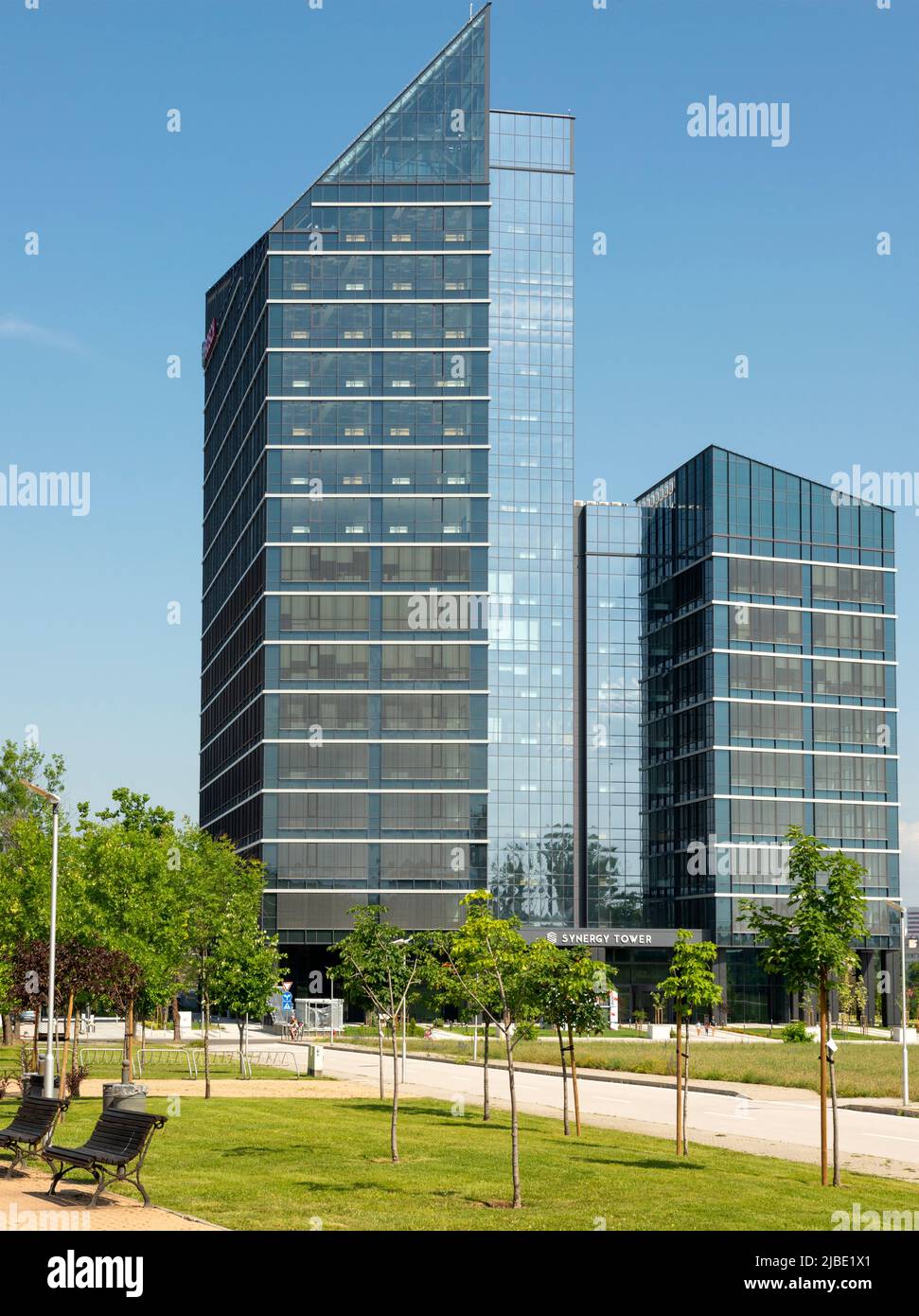Synergy Tower, nuovo edificio per uffici, Bosch, Sofia Tech Park, Sofia, Bulgaria, Europa orientale, Balcani, UE, infrastruttura, business, aziendale, urbana Foto Stock
