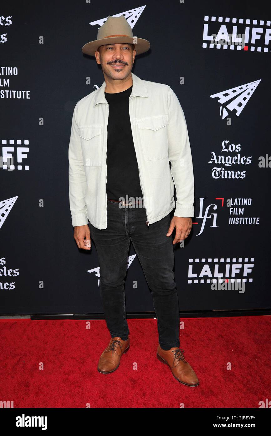 1 giugno 2022, Los Angeles, CA, Stati Uniti d'America: LOS ANGELES - 1 GIUGNO: Octavio Rodriguez alla proiezione notturna di apertura LALIFF di Mija al TCL Chinese Theatre IMAX il 1 giugno 2022 a Los Angeles, CA (Credit Image: © Kay Blake/ZUMA Press Wire) Foto Stock