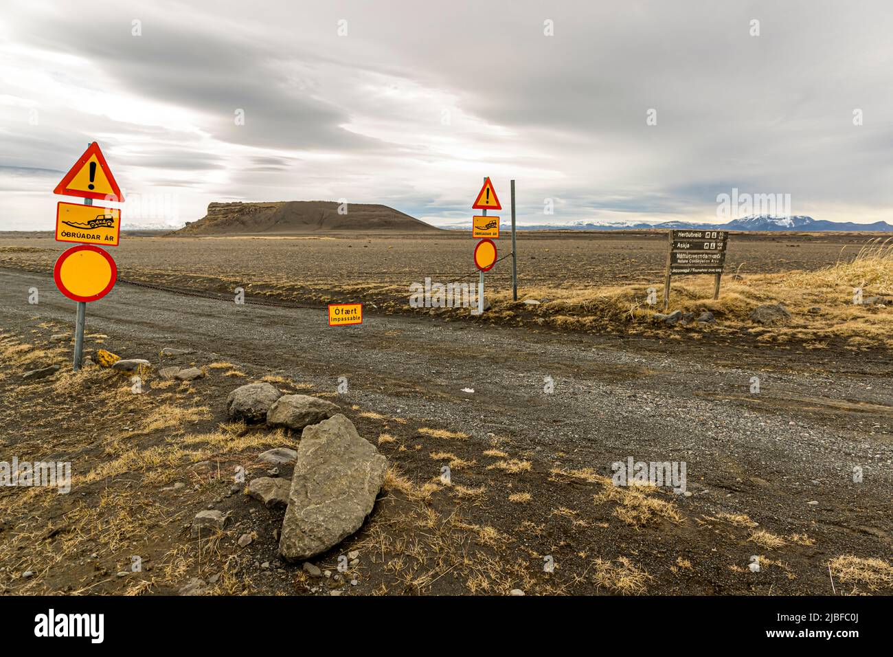 Negli altopiani islandesi, le strade sono spesso chiuse ad automobili inadatte Foto Stock
