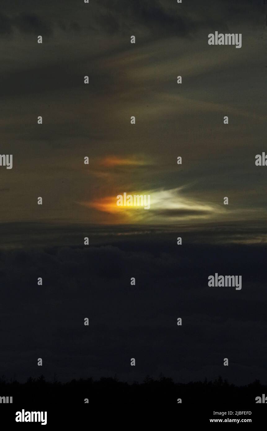 Un 'Nebensonne' dopo un temporale la sera. Foto Stock