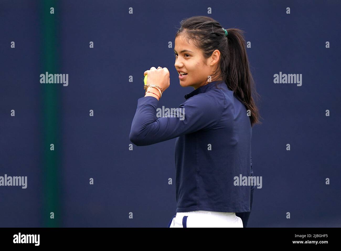 Formazione Emma Raducanu in Gran Bretagna il terzo giorno del Rothesay Open 2022 presso il Nottingham Tennis Centre di Nottingham. Data foto: Lunedì 6 giugno 2022. Foto Stock