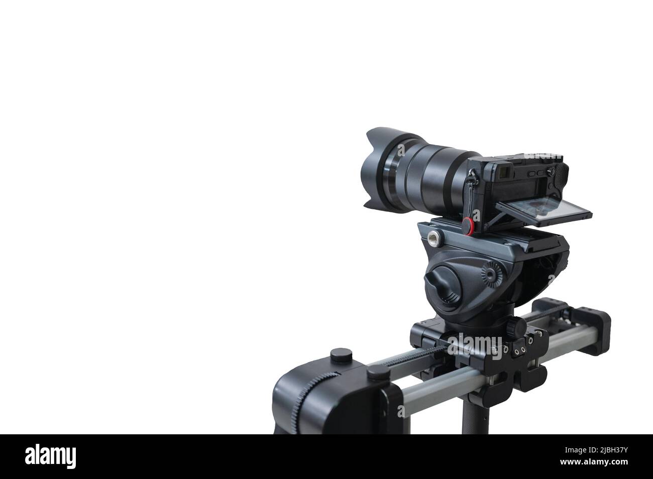 Fotocamera moderna con testa a sfera video su guida di scorrimento automatica per riprendere video su sfondo bianco Foto Stock