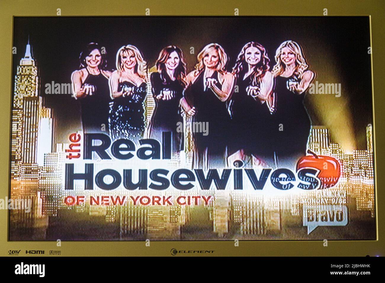 TV TV TV schermo piatto via cavo Bravo Channel, il Real Housewives of New York City Reality show Foto Stock