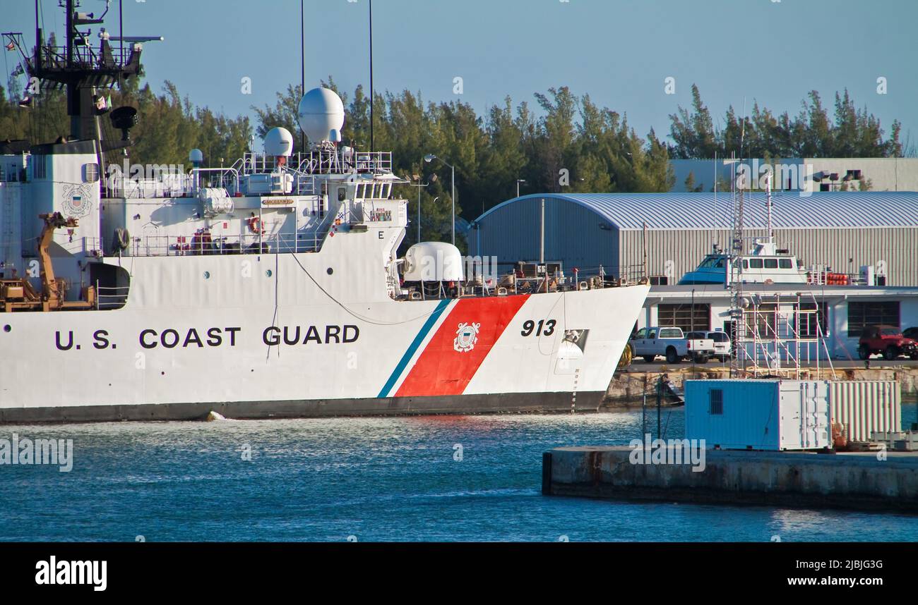 LA Cutter della Guardia Costiera DEGLI STATI UNITI ormeggiata a Key West, Florida, Stati Uniti Foto Stock