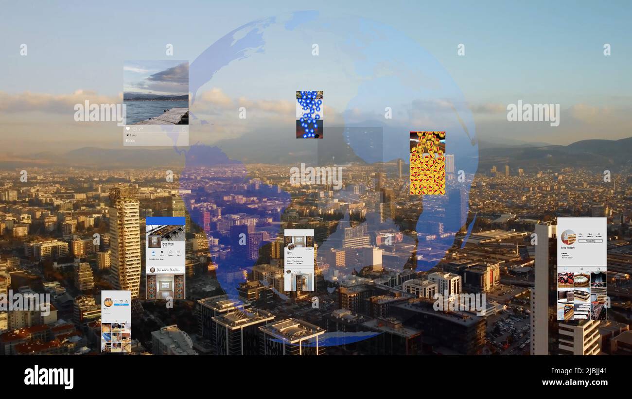 Città futuristica connessa ai social media. Visione high tech di izmir. Realtà aumentata. Foto Stock