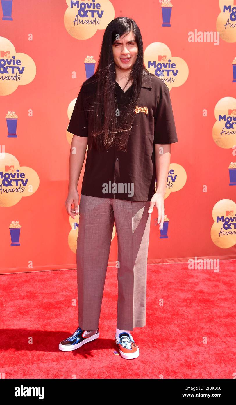 Eduardo Franco partecipa ai 2022 MTV Movie and TV Awards al Barker Hangar  di Santa Monica, Los Angeles, USA, il 05 giugno 2022 Foto stock - Alamy