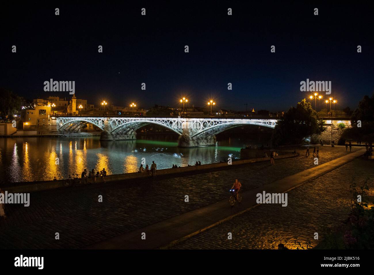 Fotografia del Puente de Triana en Sevilla, Andalucía, España. Foto Stock
