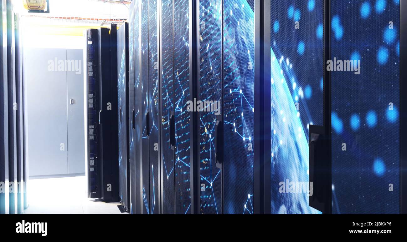 Immagine delle forme in movimento nella sala server Foto Stock