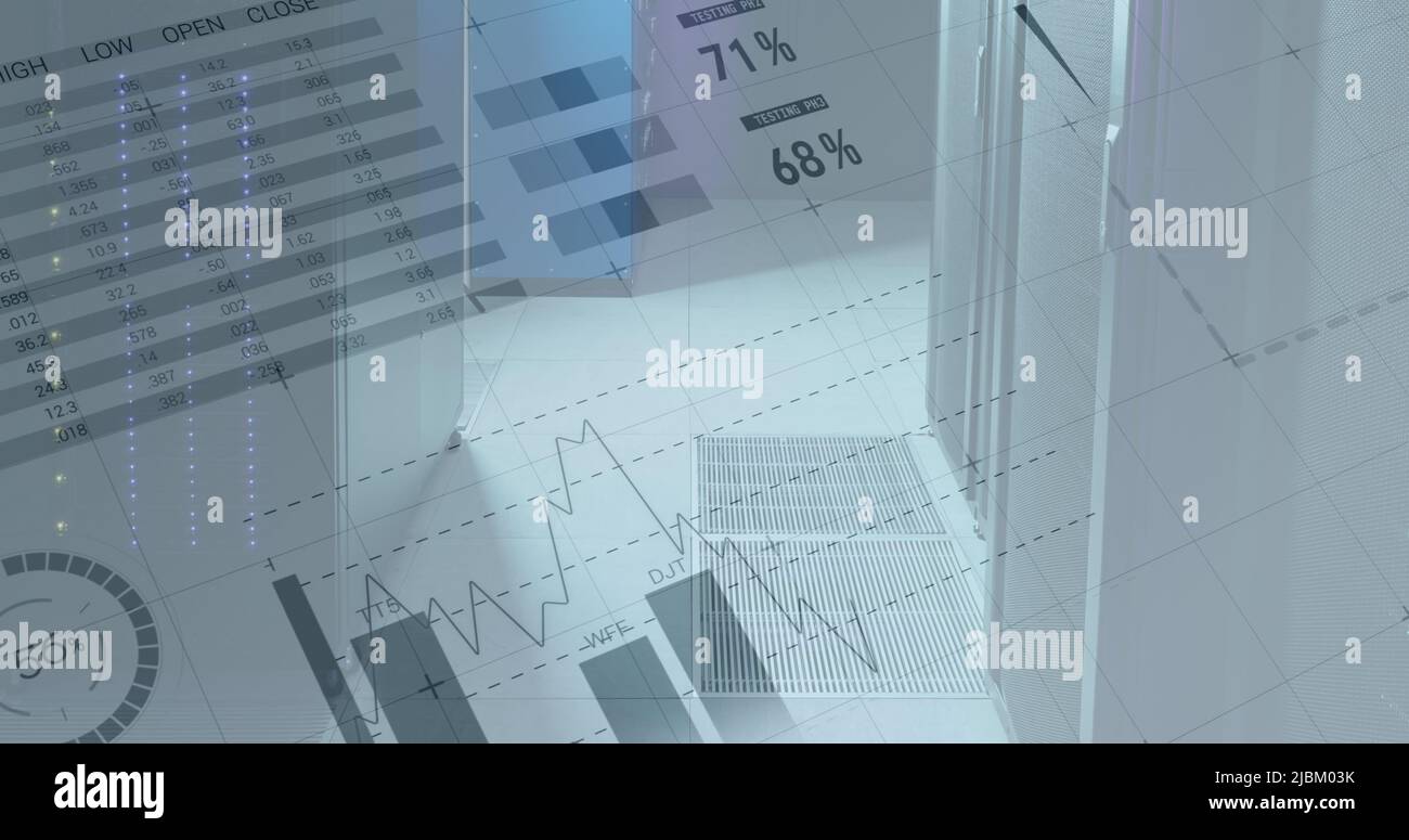Immagine dei server di elaborazione dati e delle statistiche in background Foto Stock