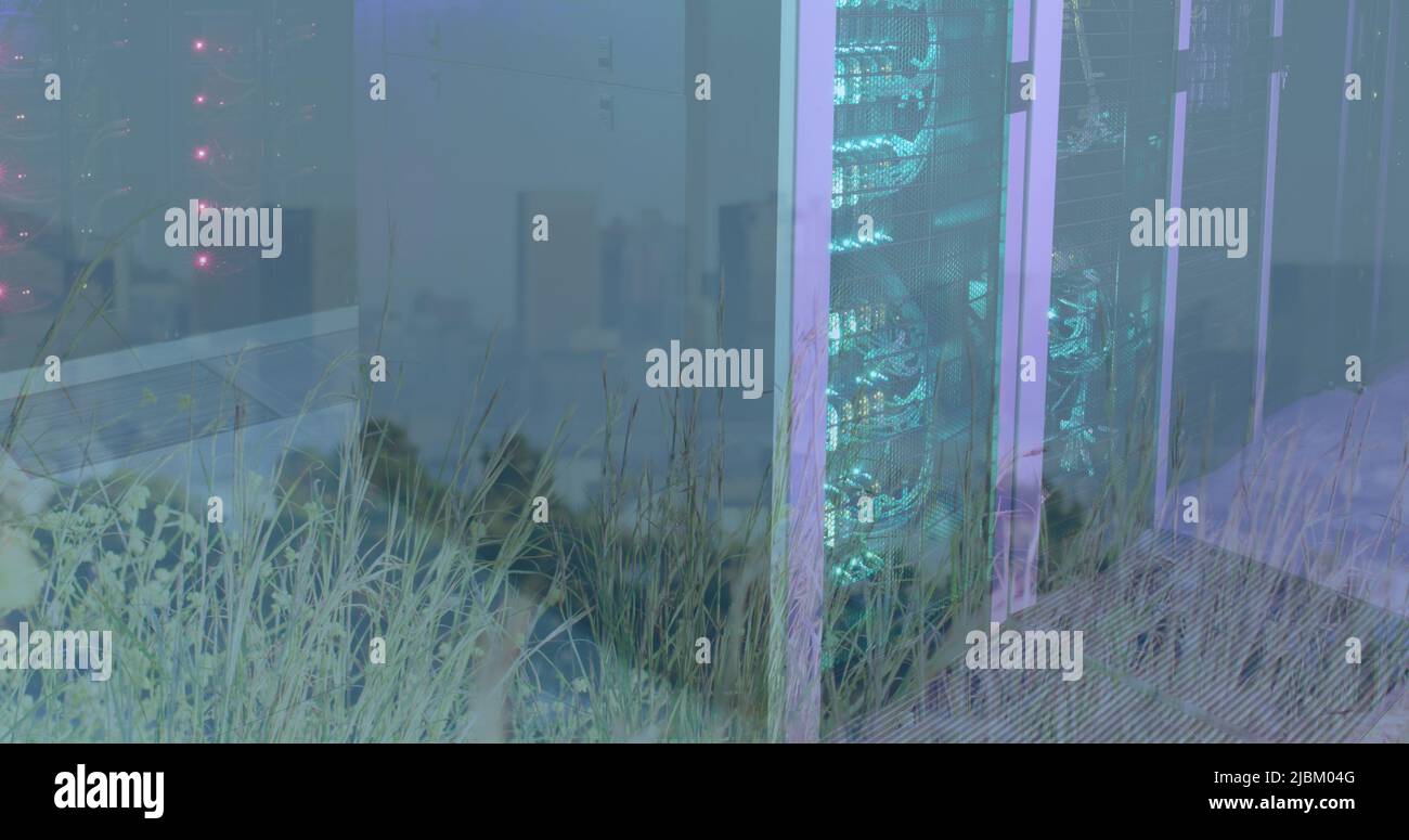 Immagine del paesaggio urbano, dell'elaborazione dei dati e dei server informatici Foto Stock