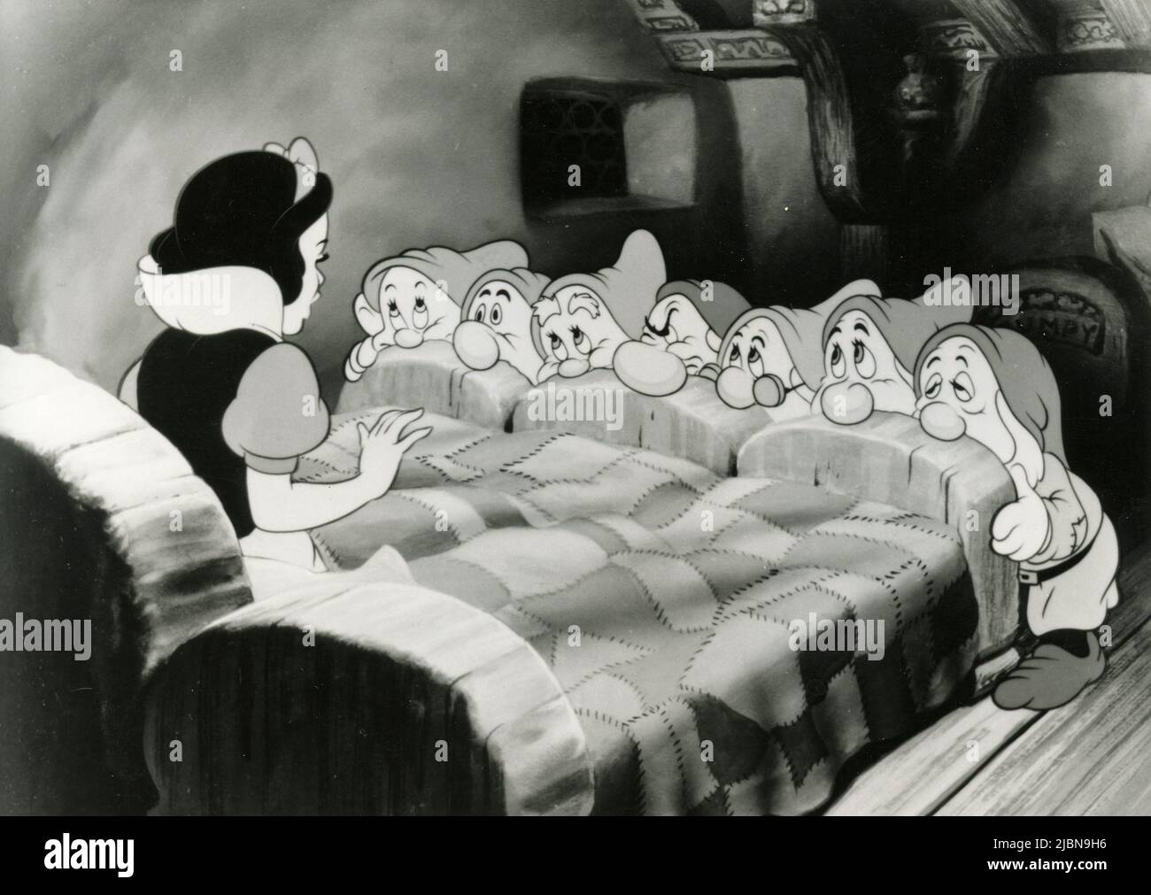 Biancaneve e i sette nani Biancaneve e i sette nani (1937 Foto stock - Alamy