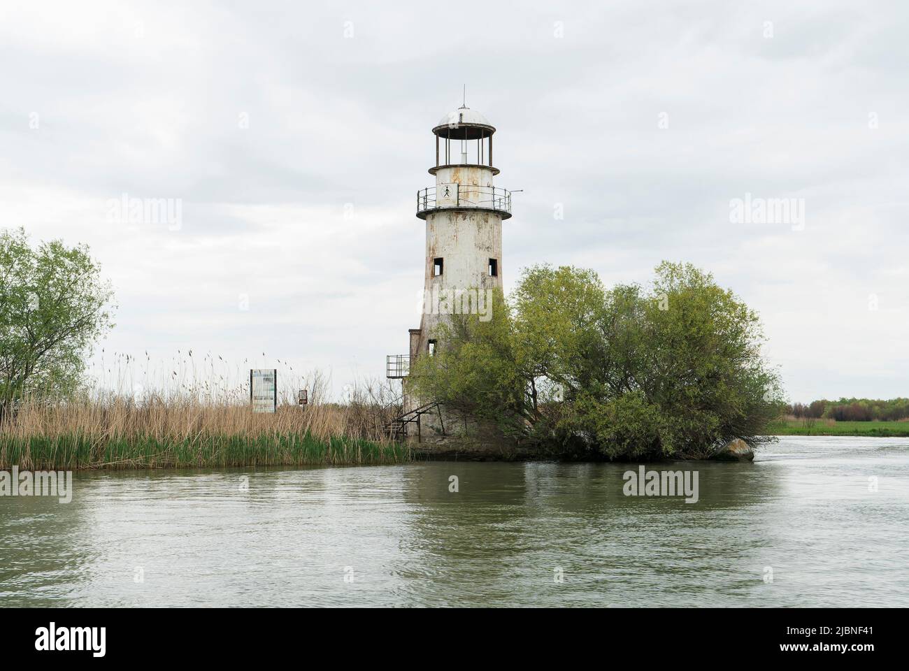 faro sul ramo Sulina del Danubio, Romania Foto Stock
