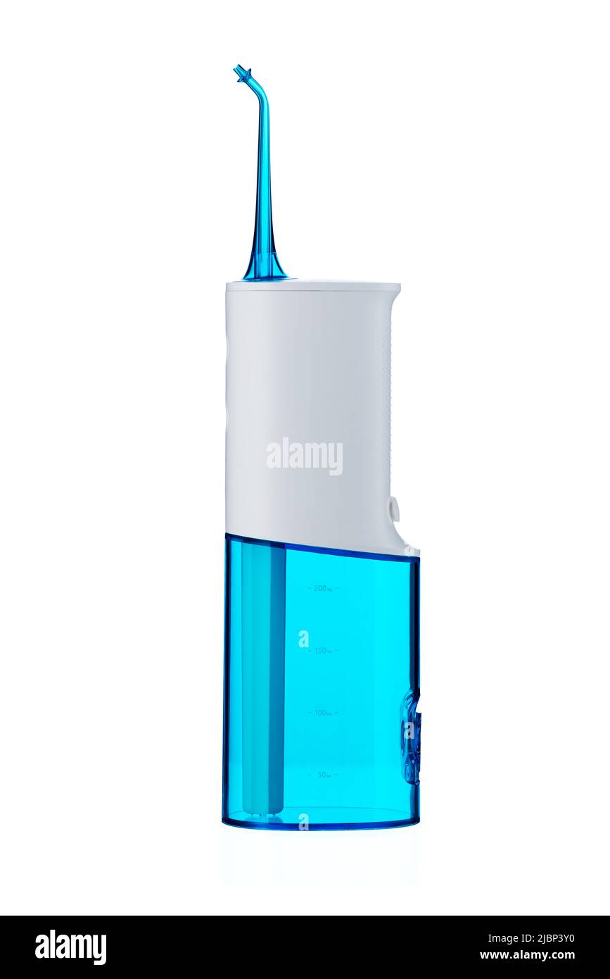 Irrigator orale, detergente interdentale elettrico. Doccia dentale isolata su bianco Foto Stock