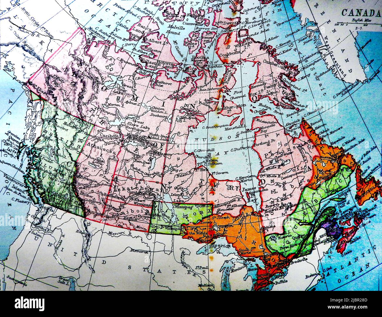 Una mappa britannica del Canada della fine del 19th secolo che mostra i nomi dei luoghi, i laghi, le divisioni regionali così come erano a quel tempo e le distanze in miglia inglesi Foto Stock