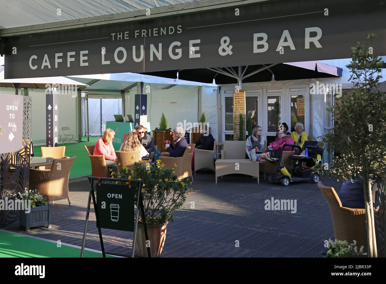Friends caffe Lounge & Bar, Hay Festival 2022, Hay-on-Wye, Brecknockshire, Powys, Galles, Gran Bretagna, Regno Unito, Regno Unito, Europa Foto Stock