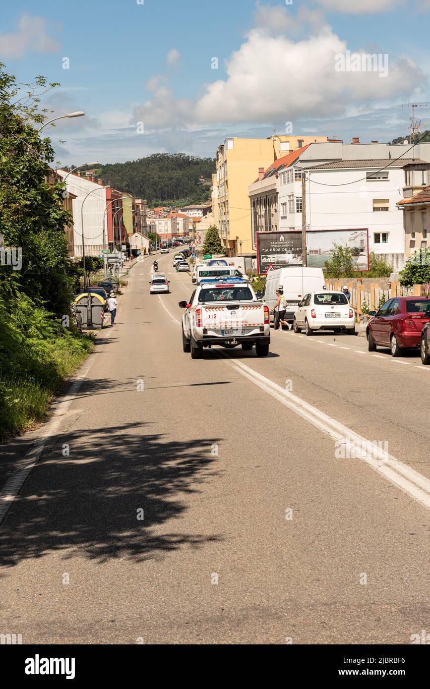 cangas, pontevedra, spagna - giugno, 05. 2022: manifestazione di protesta contro la mancanza di servizi di emergenza di base e la mancanza di medici in salute Foto Stock
