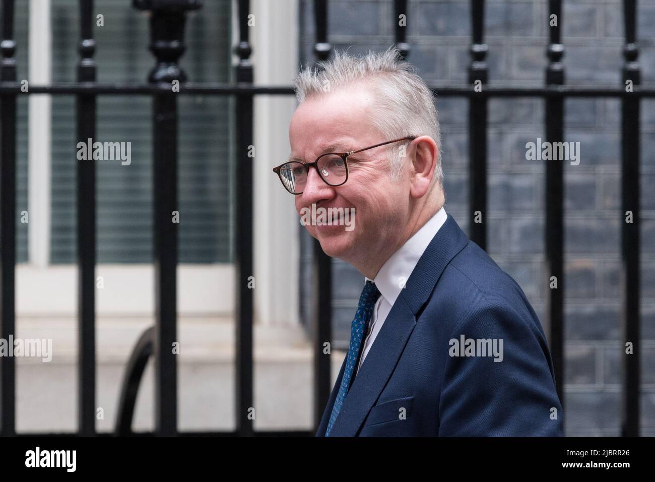 Londra, Regno Unito. 08th giugno 2022. Segretario di Stato per Leveling Up, Housing and Communities, Ministro per le Relazioni intergovernative Michael Gove arriva a Downing Street davanti alle PMQ alla Camera dei Comuni. Credit: Wiktor Szymanowicz/Alamy Live News Foto Stock