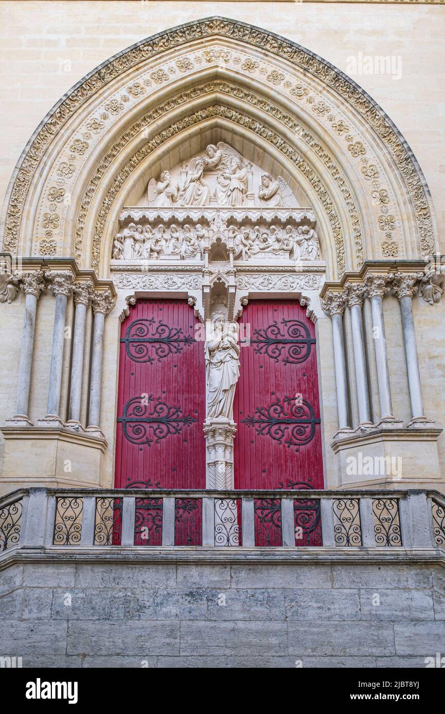 Francia, Herault, Montpellier, 14th secolo Cattedrale di Saint-Pierre, portale del transetto dedicato alla Vergine Maria, fatto da Auguste Baussan Foto Stock