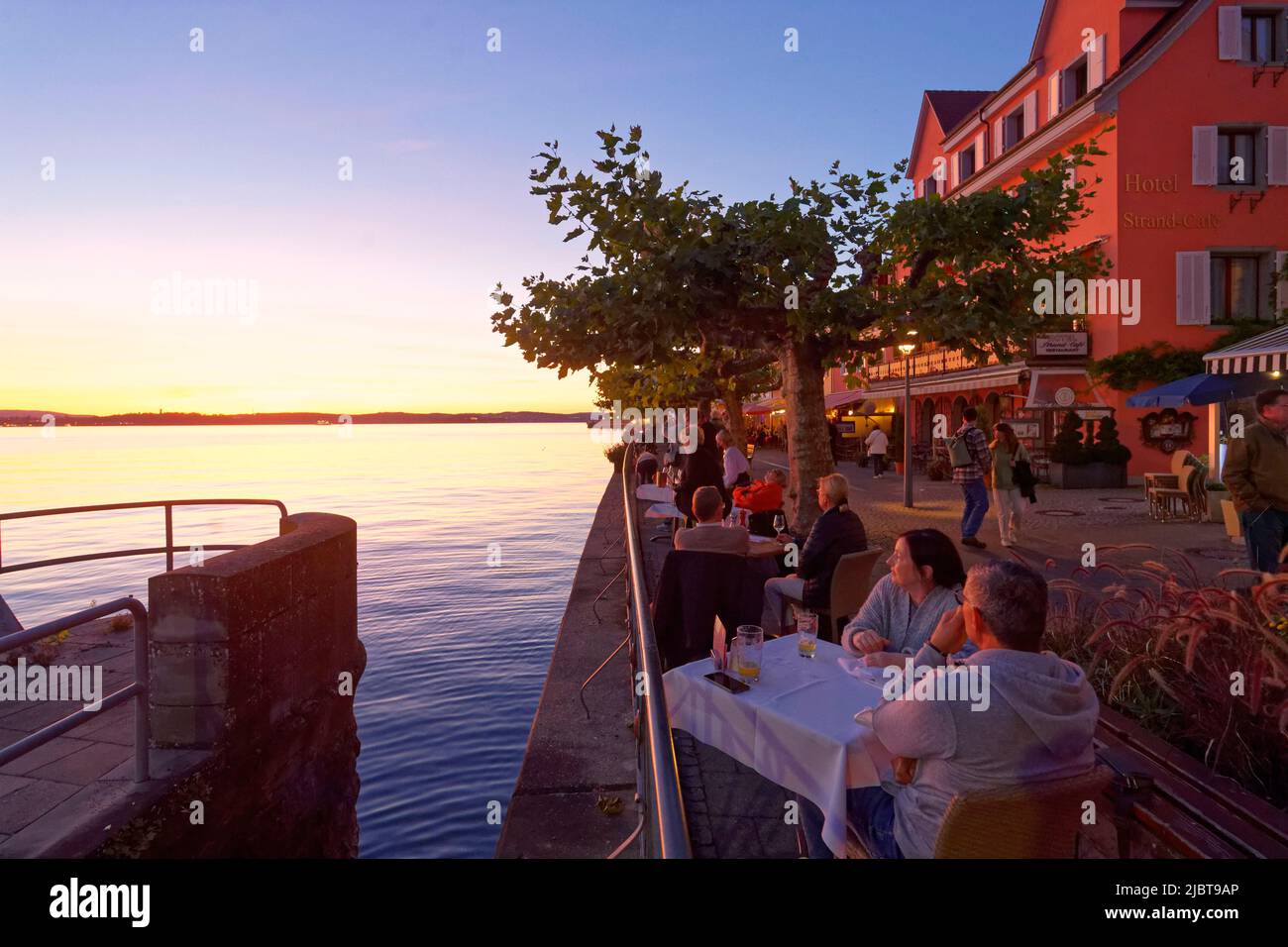 Germania, Baden Wurttemberg, Lago di Costanza (Bodensee), Meersburg, centro storico, lungolago Foto Stock