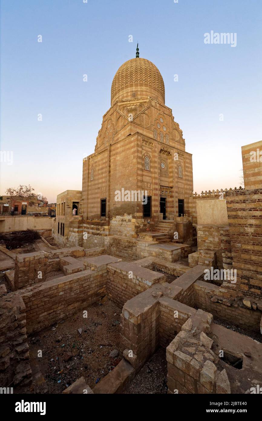 Egitto, Cairo, Cairo islamico, città vecchia dichiarata Patrimonio dell'Umanità dall'UNESCO, città dei morti, complesso Tarabay al Sharif Foto Stock