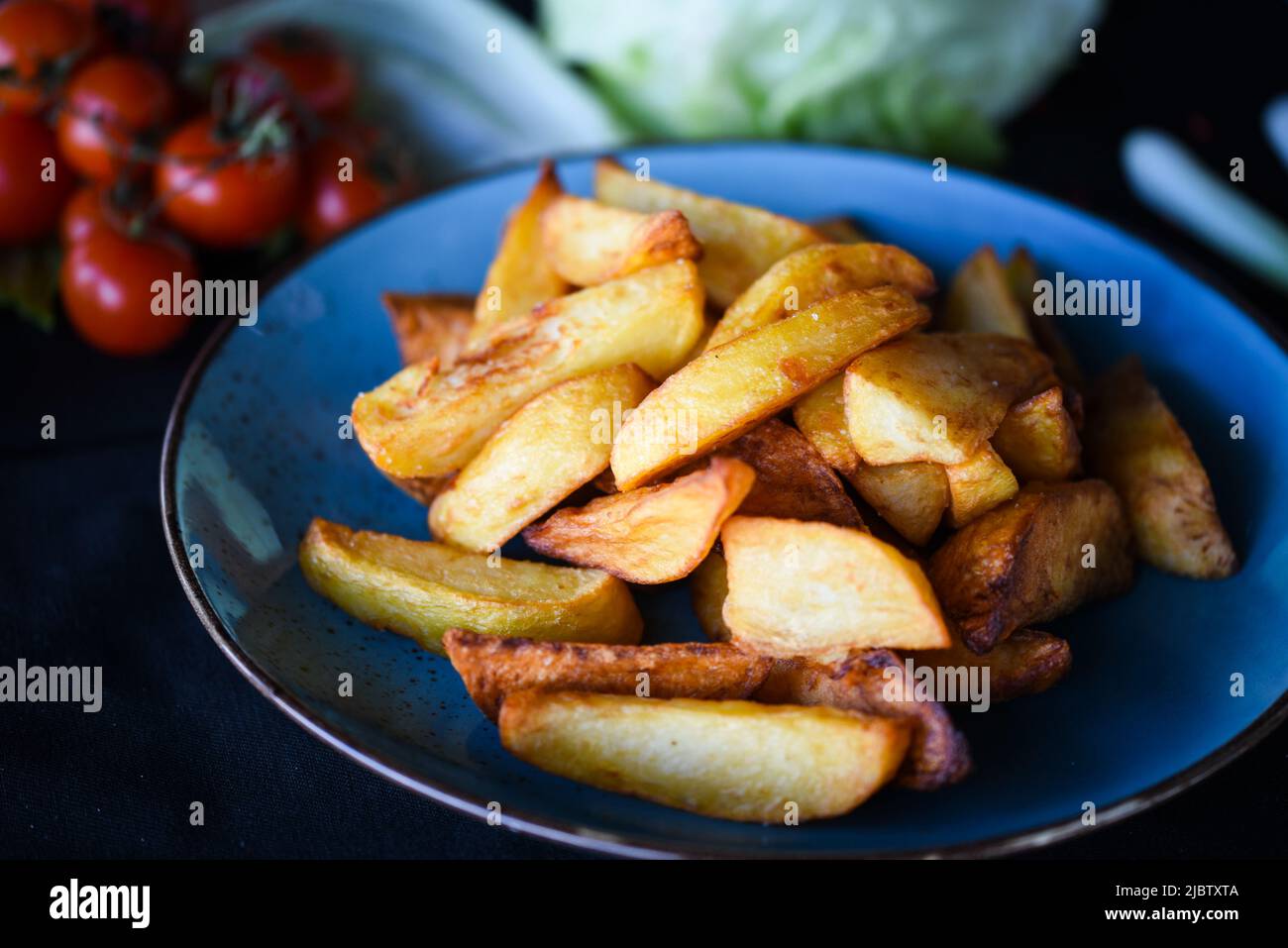 deliziosi patate fatte in casa con fette frigo Foto Stock