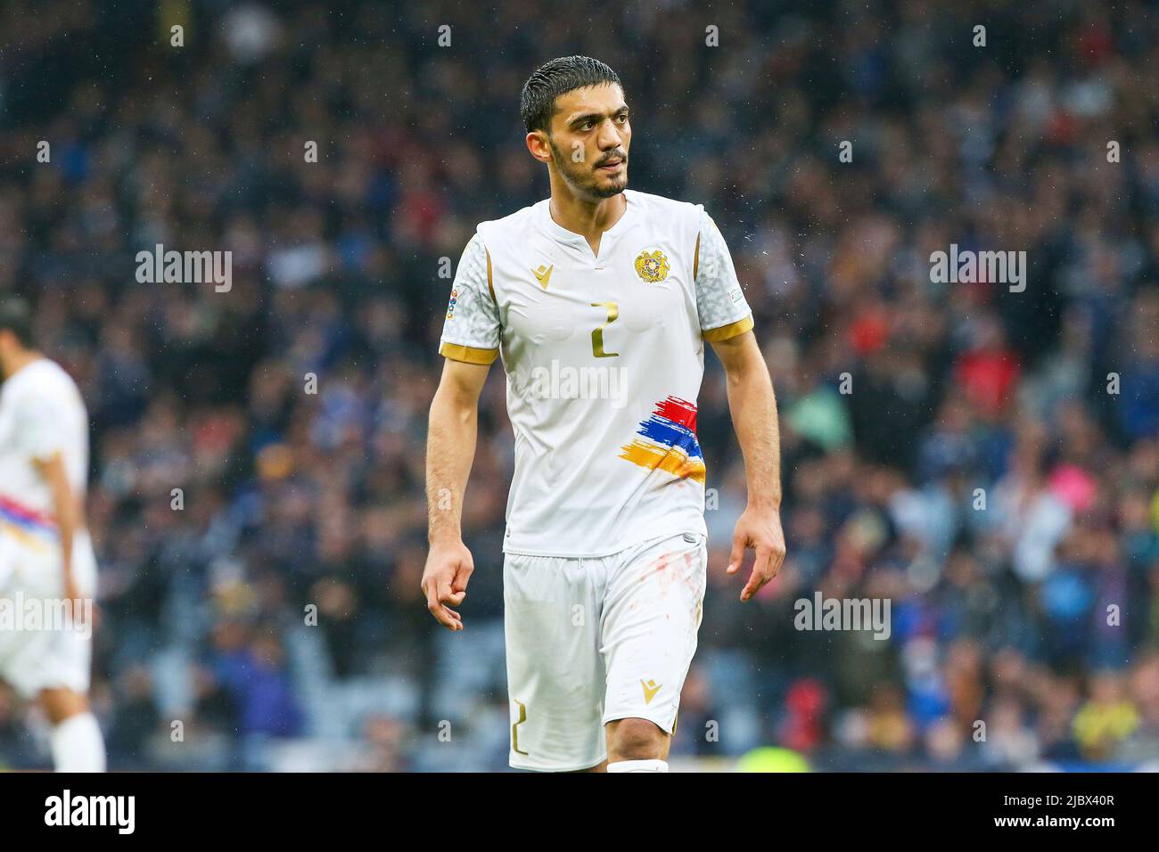 Glasgow, Regno Unito. 08th giugno 2022. La Scozia ha giocato in Armenia all'Hampden Park, lo stadio nazionale di calcio della Scozia, nel primo round della UEFA Nations League. Entrambe le squadre sono nella Lega B, Gruppo 1. Secondo Steve Clark, il manager scozzese, il team spera di passare dalla sconfitta contro l'Ucraina una settimana fa. Credit: Findlay/Alamy Live News Foto Stock