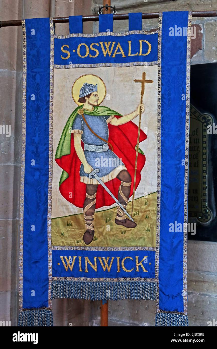 S Oswald banner presso St Oswald's Church, Golborne Rd, Winwick, Warrington, Cheshire, Inghilterra, WA2 8SZ Foto Stock