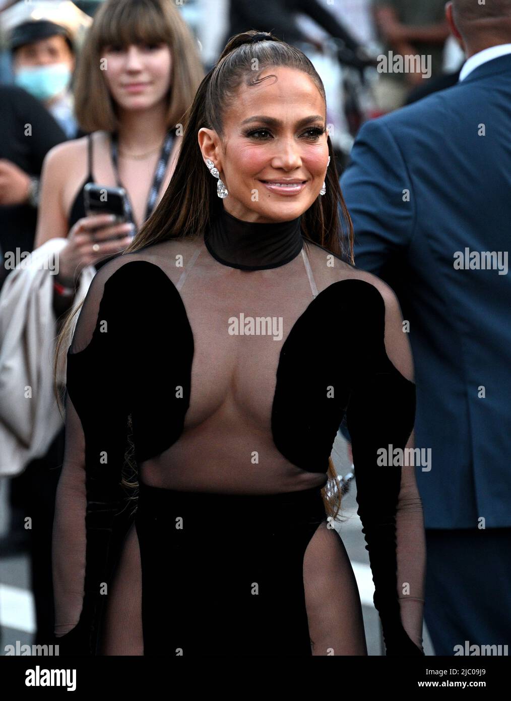 NEW YORK, NY, USA - 08 GIUGNO 2022: Jennifer Lopez partecipa alla prima mondiale del 'HALFTIME' al Tribeca Film Festival al Palace Theatre. Foto Stock