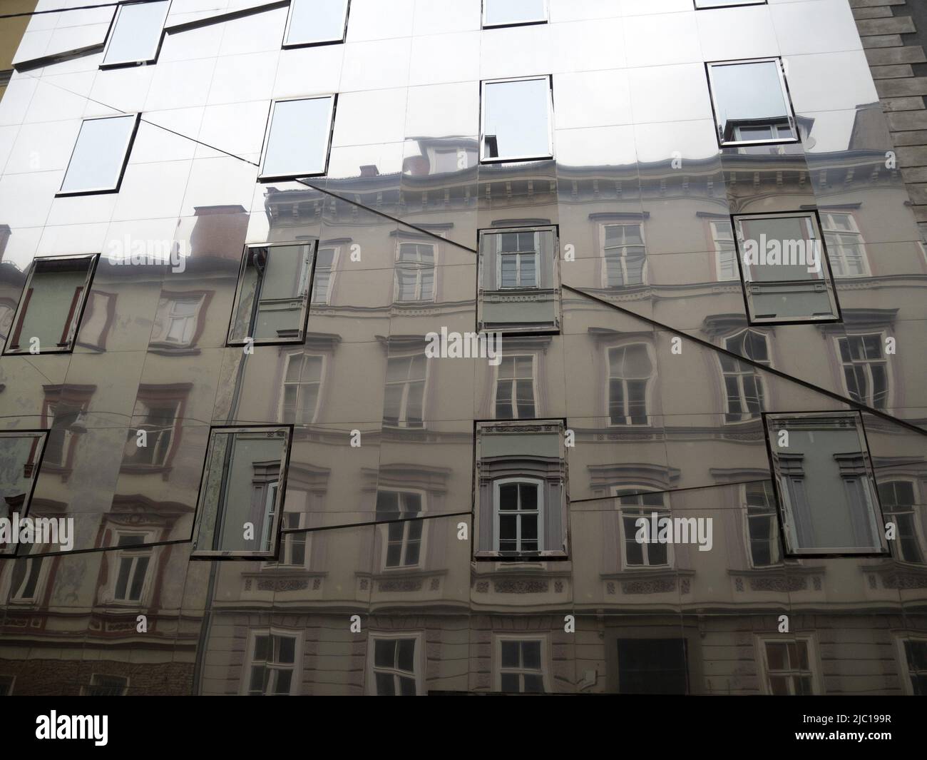 Graz austria riflessione buiulding sulla casa moderna vista città Foto Stock