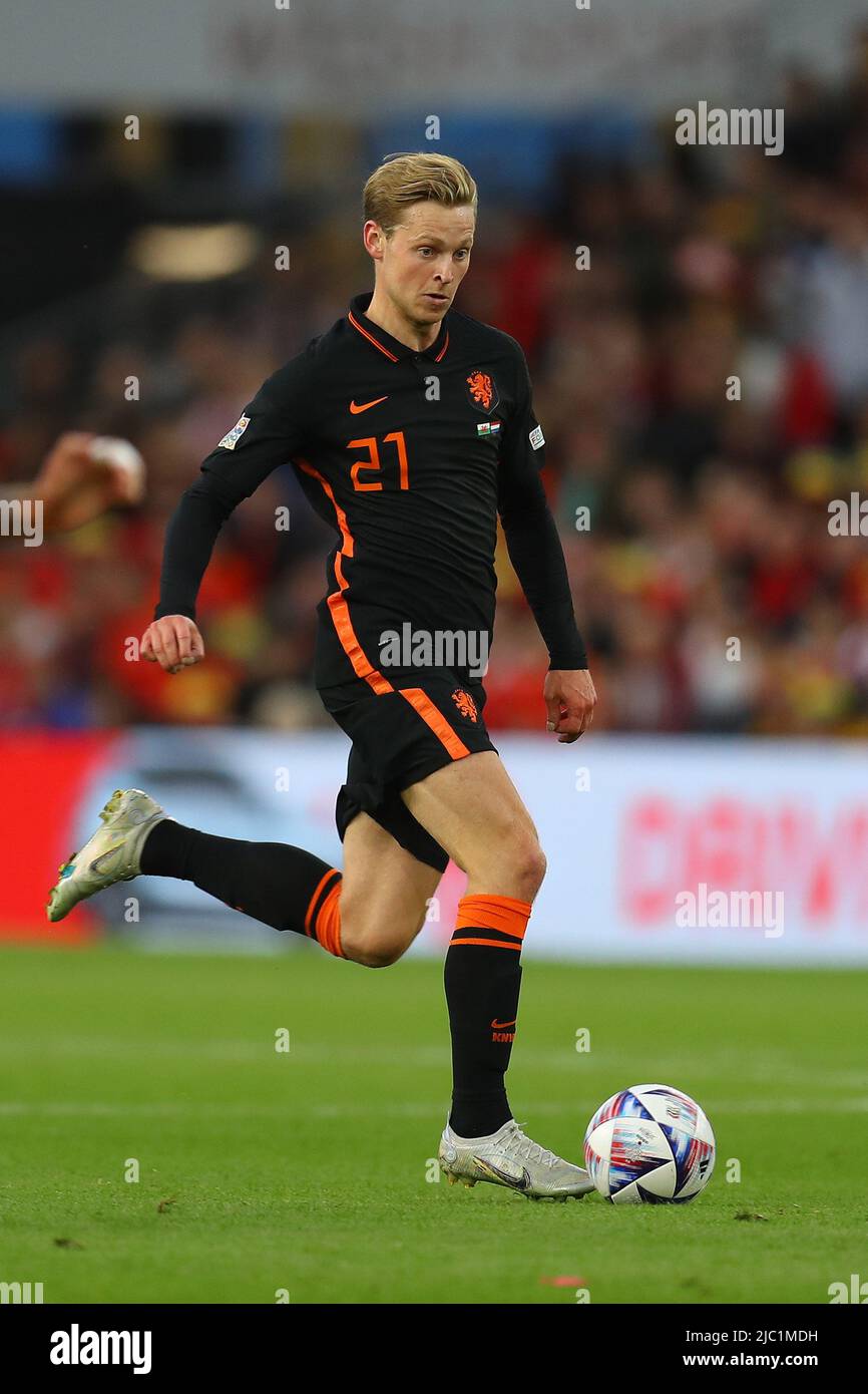 Cardiff, Regno Unito. 08th giugno 2022. Frenkie de Jong dei Paesi Bassi in azione. UEFA Nations League, partita di gruppo D, Galles contro Olanda allo stadio cittadino di Cardiff, Galles del Sud, mercoledì 8th giugno 2022. Solo per uso editoriale. pic by Andrew Orchard/Andrew Orchard SPORTS photography/Alamy Live News Credit: Andrew Orchard SPORTS photography/Alamy Live News Foto Stock