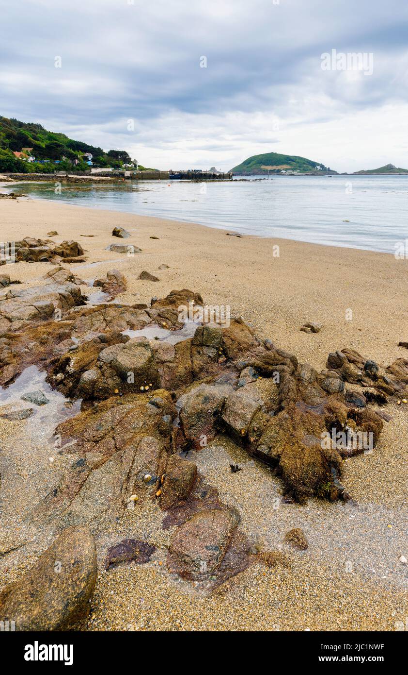 Fisherman's Beach sulla costa di Herm, un'isola nel Bailiwick di Guernsey, Isole del canale, Regno Unito Foto Stock