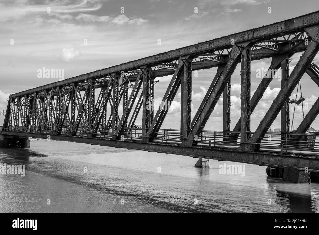 Ponte in metallo per veicoli presso i traghetti di Tilbury Foto Stock