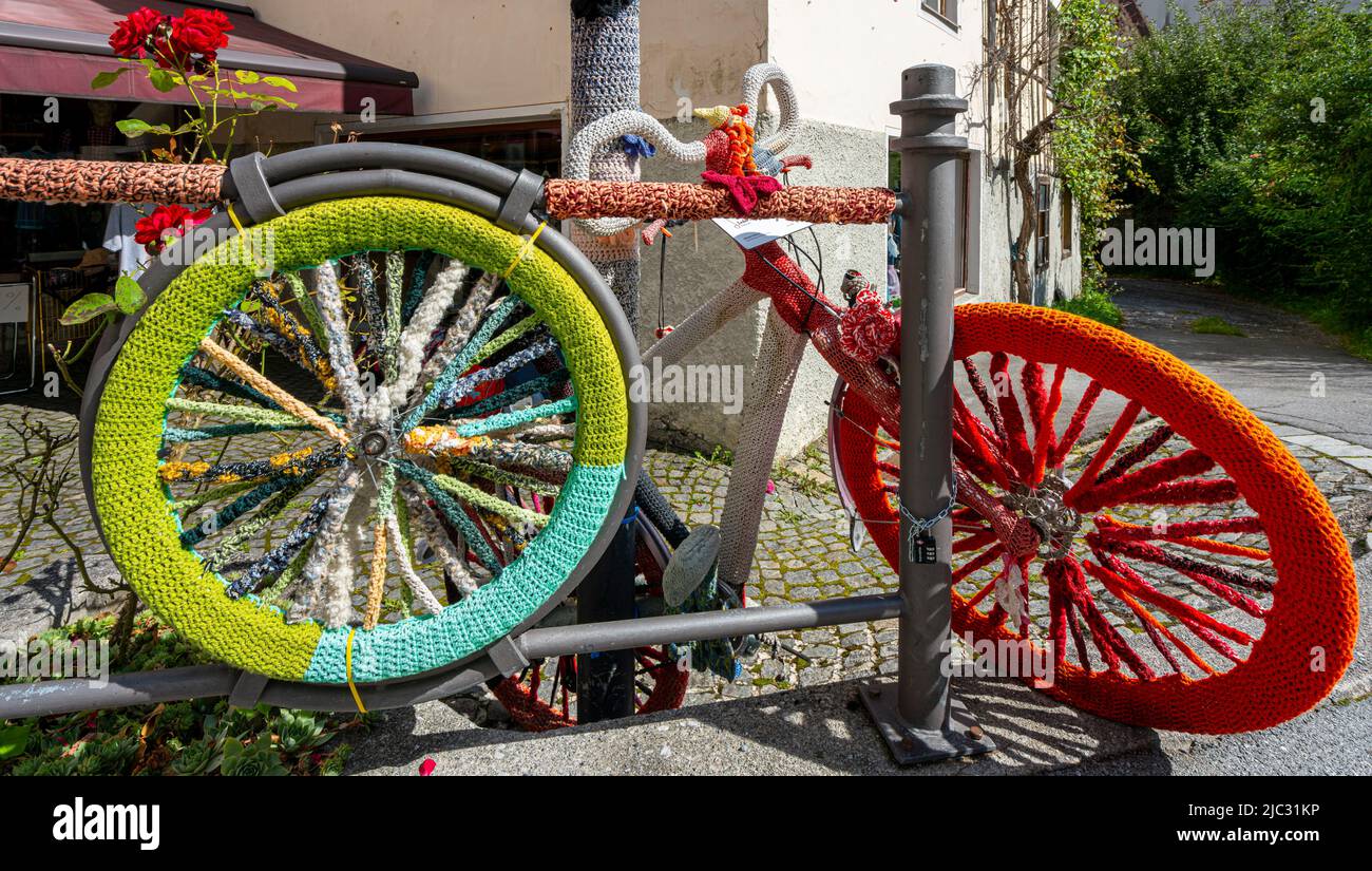 Fahrrad mit Strick Foto Stock