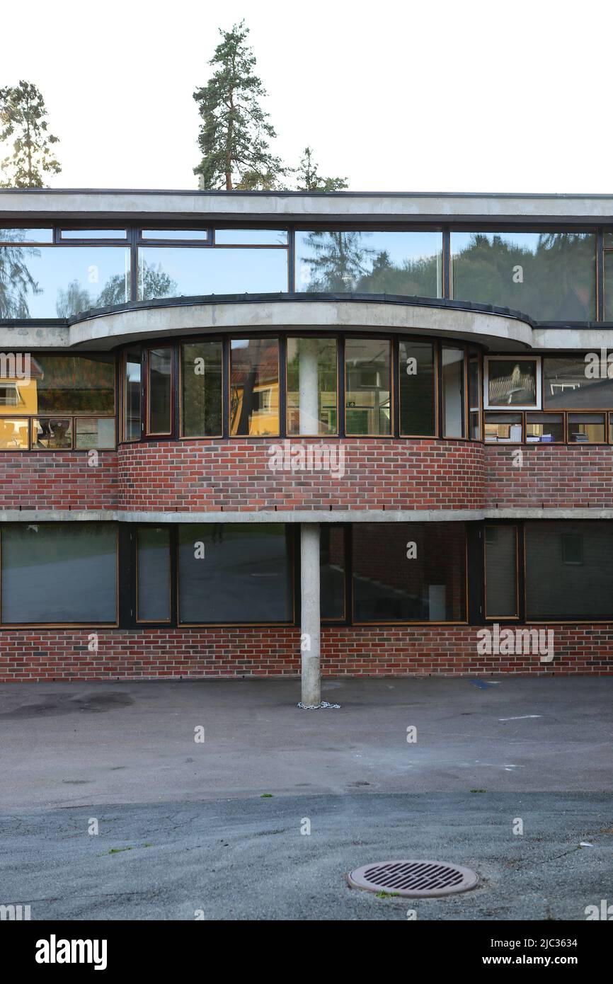 La scuola Skådalen per l'udito ha impressionato i bambini, disegnata da Sverre Fehn, ha terminato il 1976. Foto Stock