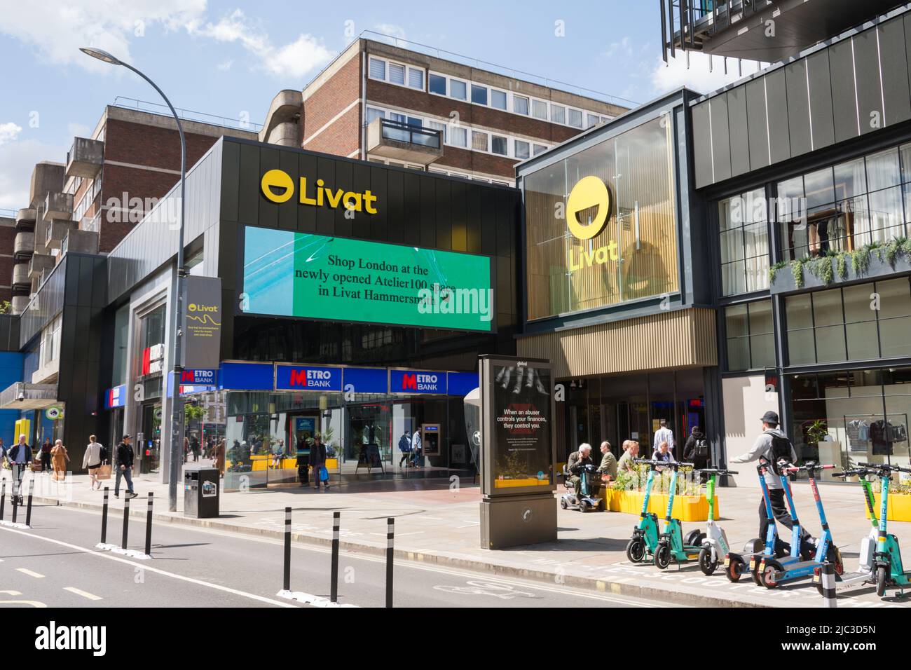 Livat Hammersmith, Kings Mall Shopping Centre, King Street, Hammersmith, West London, W6, Inghilterra, Regno Unito Foto Stock