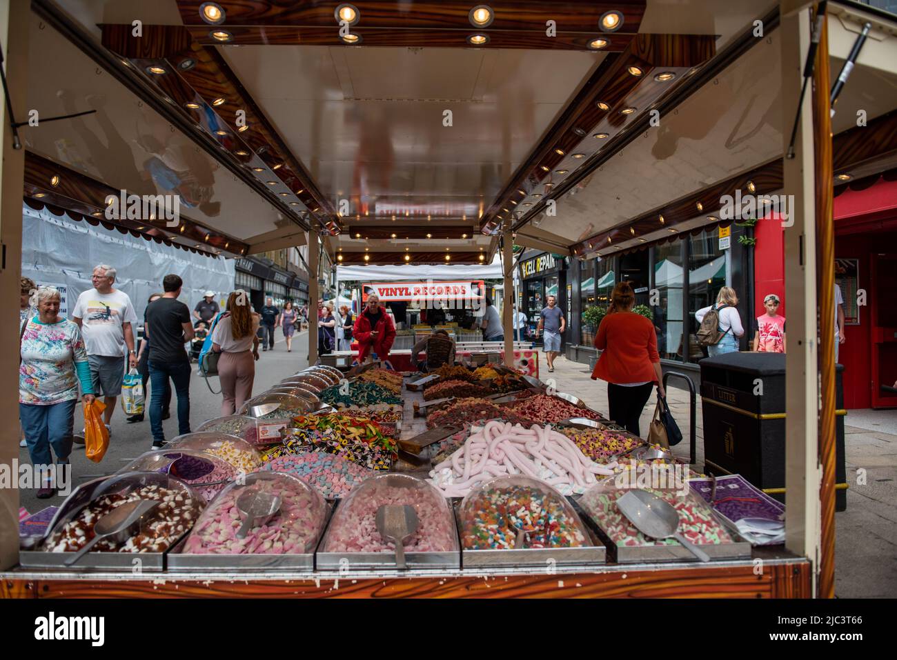 Dolci in vendita al Winchester Cathedral Foto Stock