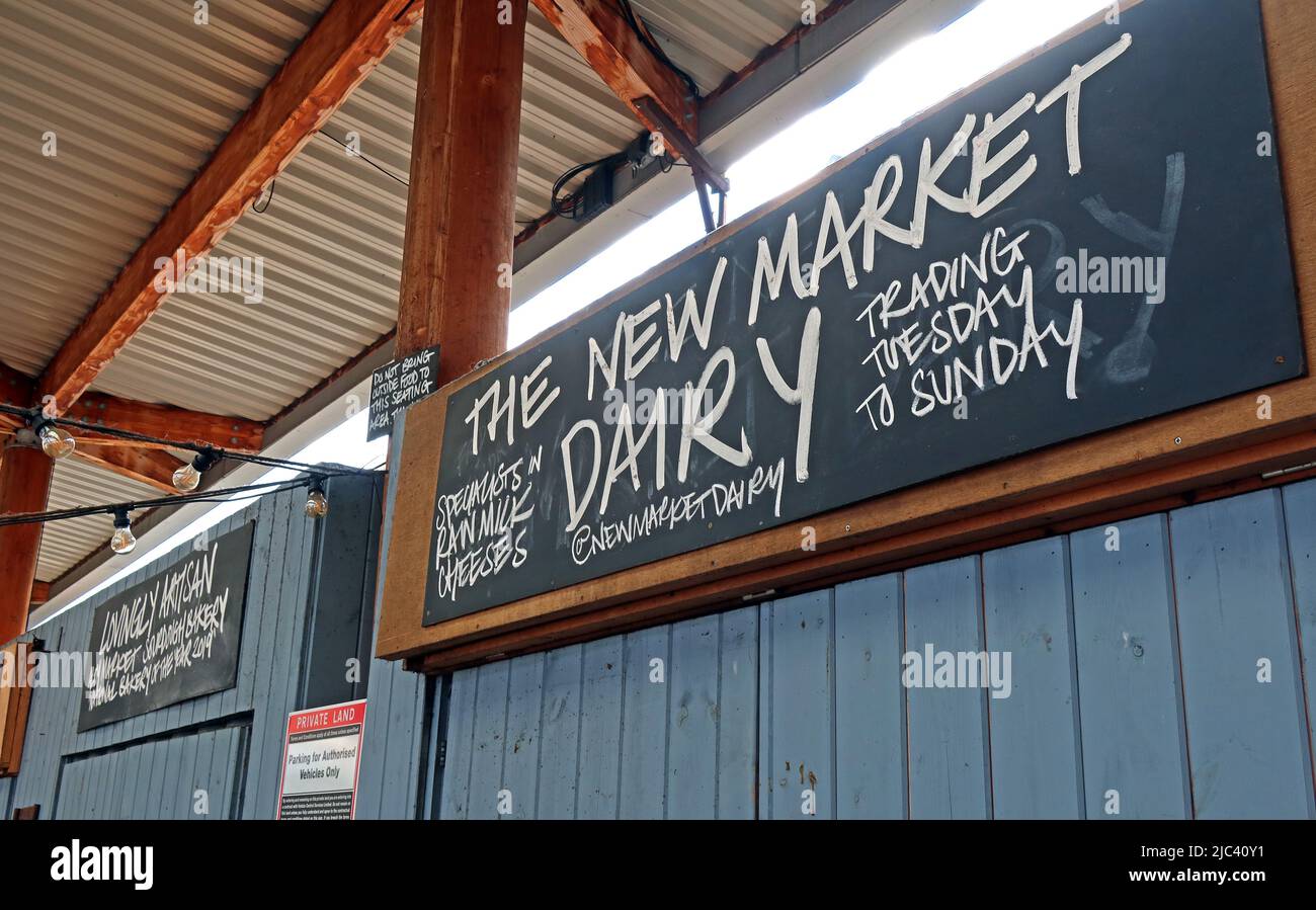 The New Market Dairy, mercato all'aperto di Altrincham, Greenwood Street, Altrincham, Manchester, INGHILTERRA, REGNO UNITO, WA14 1SA Foto Stock