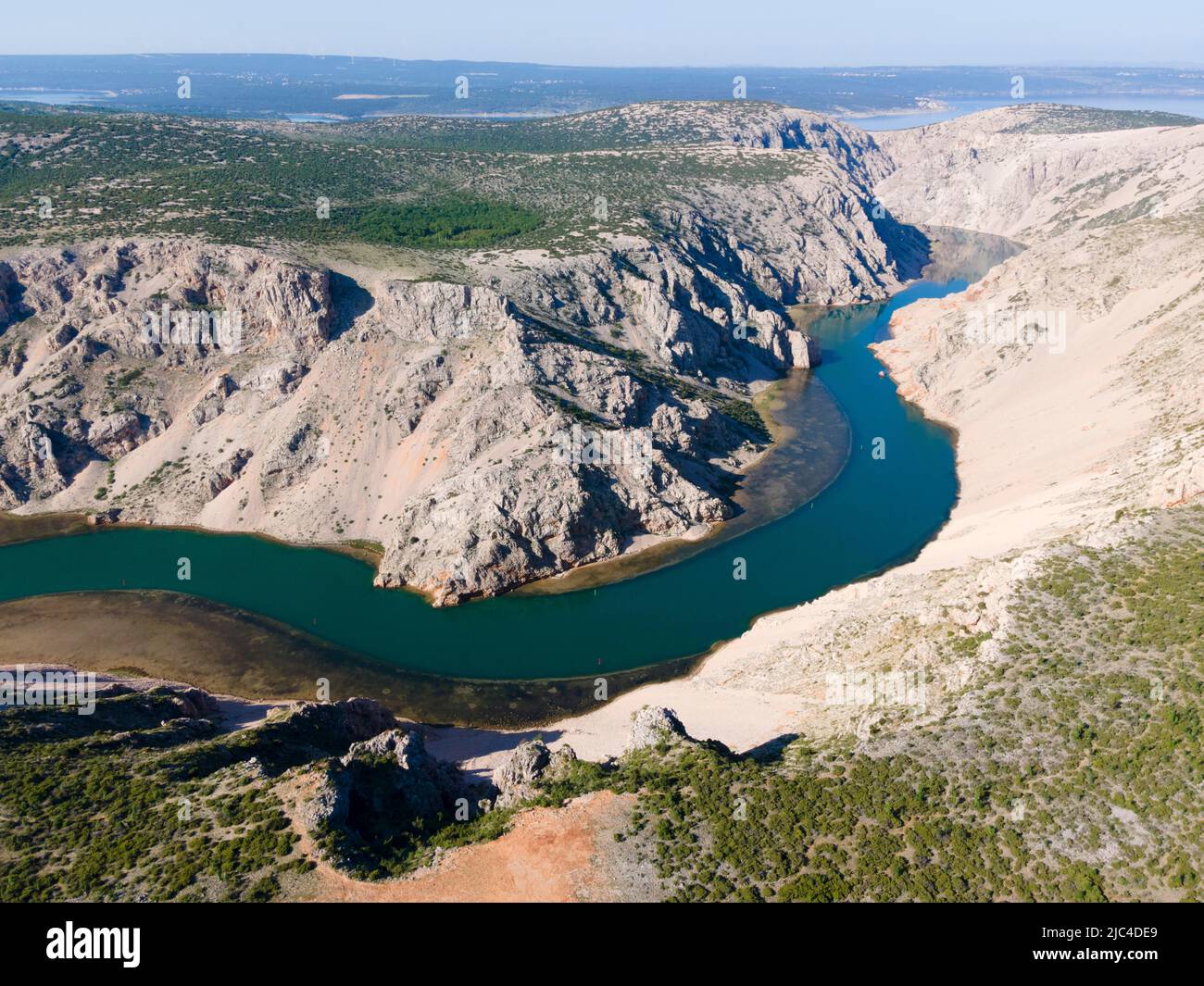 Drone girato, Parizevacka Glavica, location di film Karl May, fiume Zrmanja, Jasenice, contea di Zara, Croazia Foto Stock
