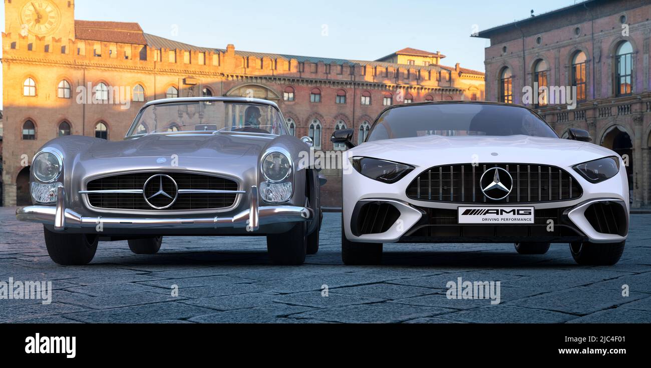 La nuova Mercedes SL si abbina alla prima generazione SL a partire dal 1970s Foto Stock