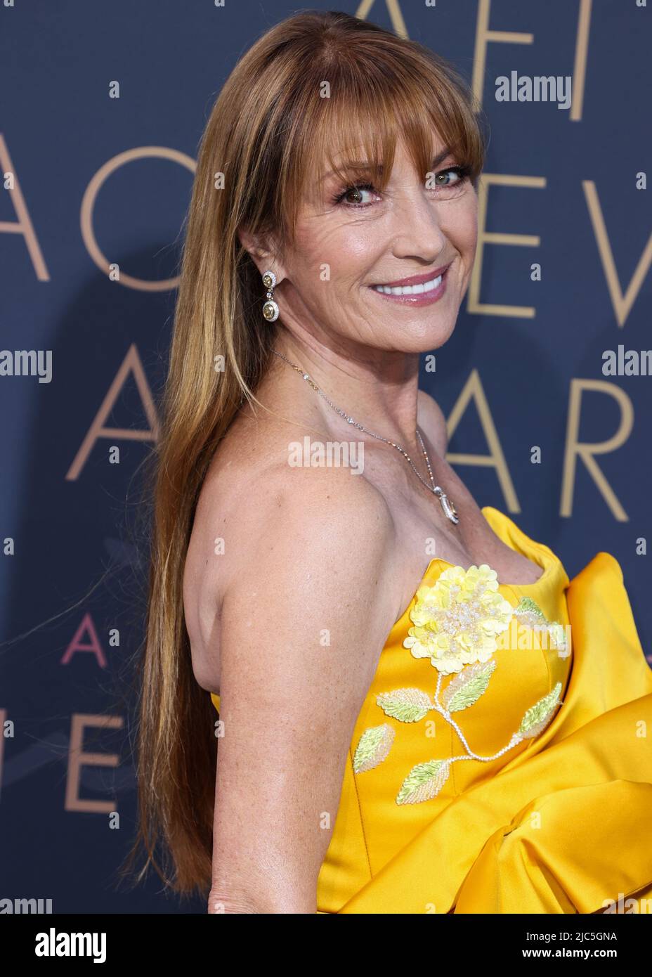 Hollywood, Stati Uniti. 09th giugno 2022. HOLLYWOOD, LOS ANGELES, CALIFORNIA, USA - 09 GIUGNO: L'attrice inglese-americana Jane Seymour arriva al premio annuale AFI Life Achievement Award 48th in onore di Julie Andrews tenuto al Dolby Theatre il 9 giugno 2022 a Hollywood, Los Angeles, California, Stati Uniti. (Foto di Xavier Collin/Image Press Agency) Credit: Image Press Agency/Alamy Live News Foto Stock