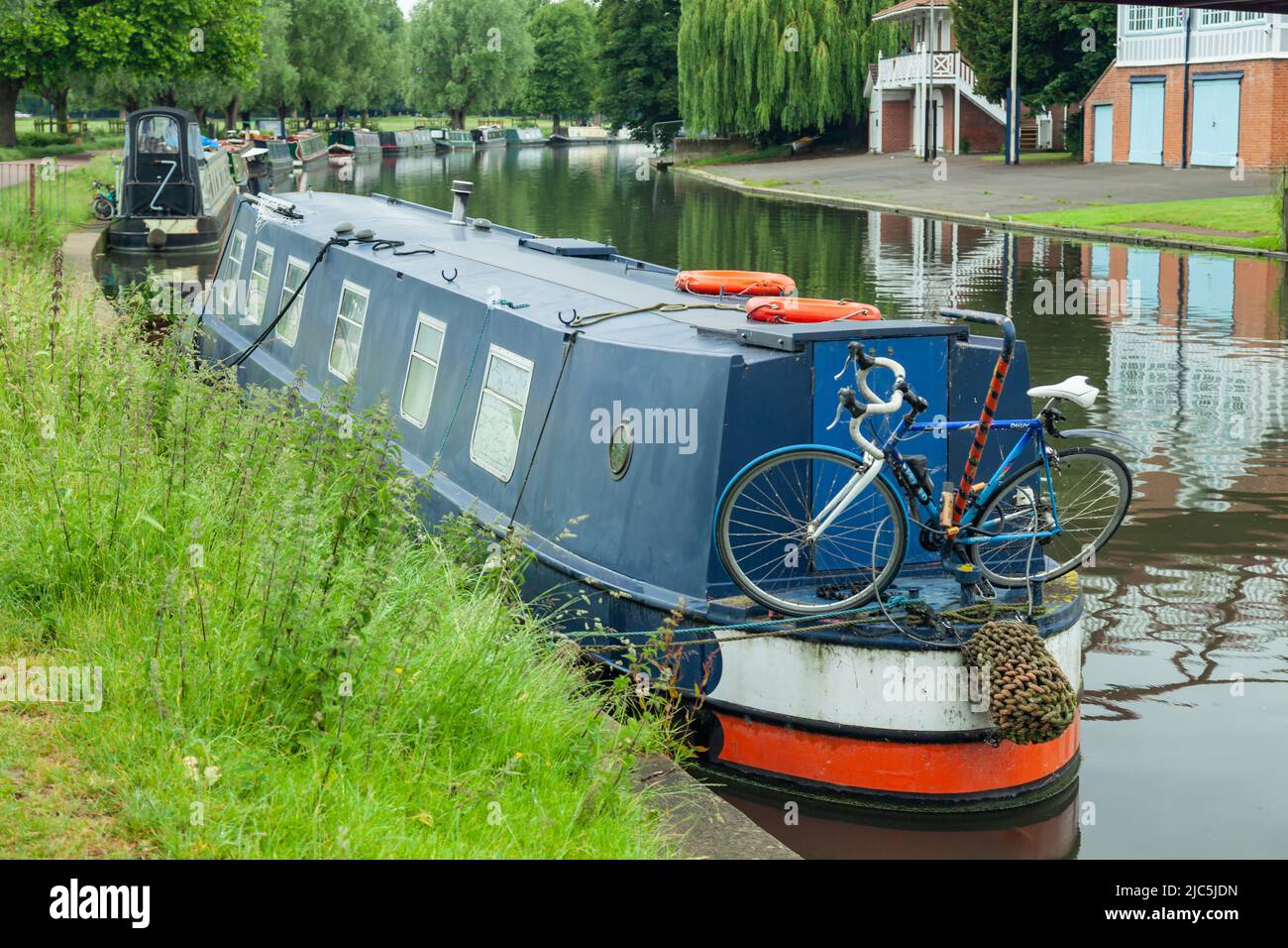 Case galleggianti sul fiume Cam a Cambridge, Inghilterra. Foto Stock